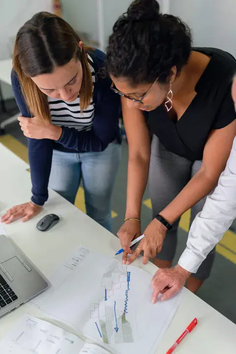 Leading Women in Technology : 技术领先的女性