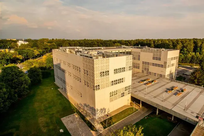 Technical University of Moldova : 摩尔多瓦工业大学