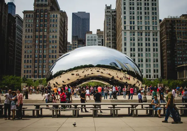 Chicago Convention and Tourism Bureau : 芝加哥公约和旅游局