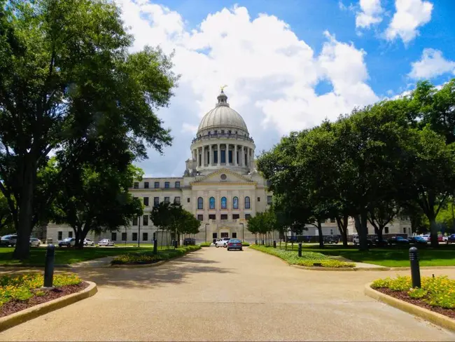 Mississippi Center for Justice : 密西西比司法中心