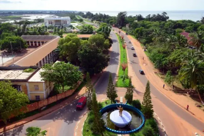 Banjul American Embassy : 班珠尔美国大使馆