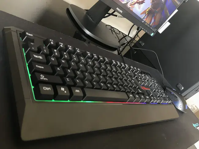 Keyboard Monitor Mouse : 键盘监视器鼠标