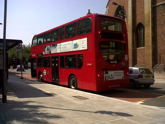 New Bus for London : 去伦敦的新公共汽车