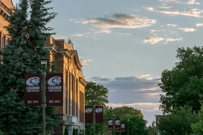 Chadron State College : 崔镇州立学院