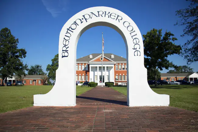 Brewton Parker College : 布鲁顿帕克学院