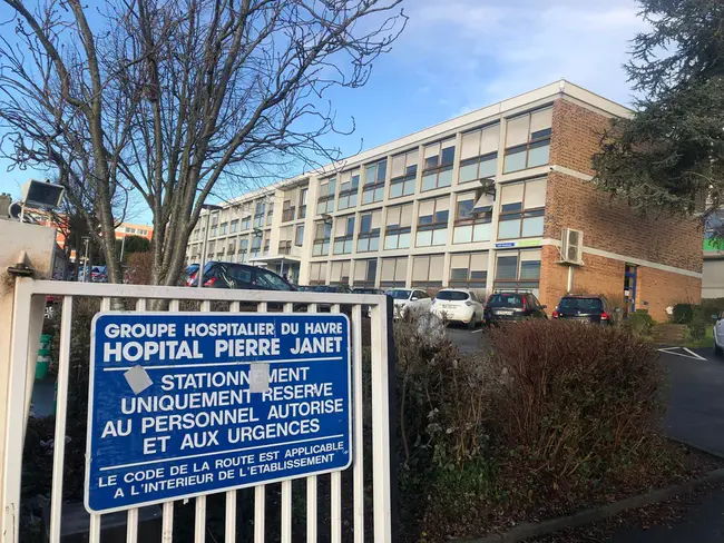 Centre Hospitalier Régional Universitaire : 地区大学医院中心