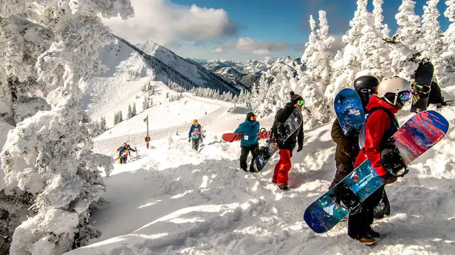 Crystal Mountain Alpine Club : 水晶山高山俱乐部