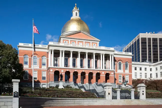 Massachusetts Community Banking Council : 马萨诸塞州社区银行理事会