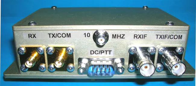 Multi transceiver multiple access : 多收发器多址