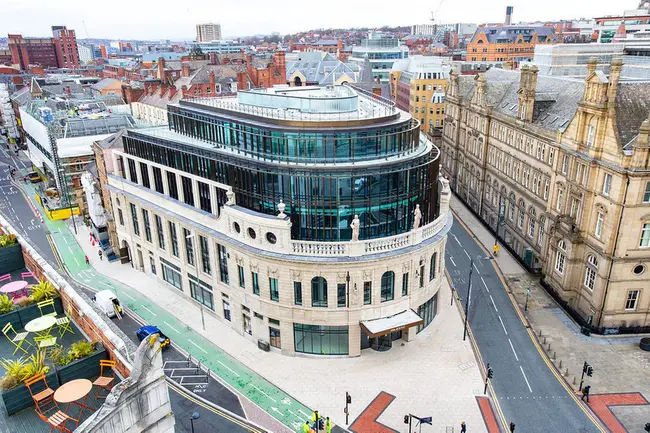 Leeds Station Southern Entrance : 利兹站南入口