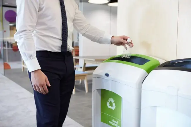 Environmentally Conscious Recycling : 环保回收