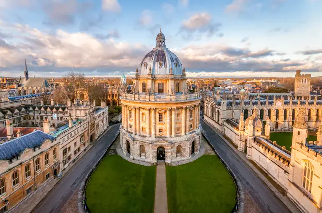 Oxford Bibliographies Online : 牛津书目在线
