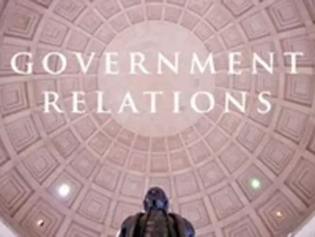 Government Relations : 政府关系