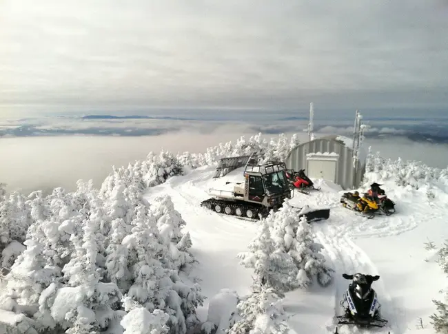 Snowy Mountains Holiday Centre : 雪山假日中心