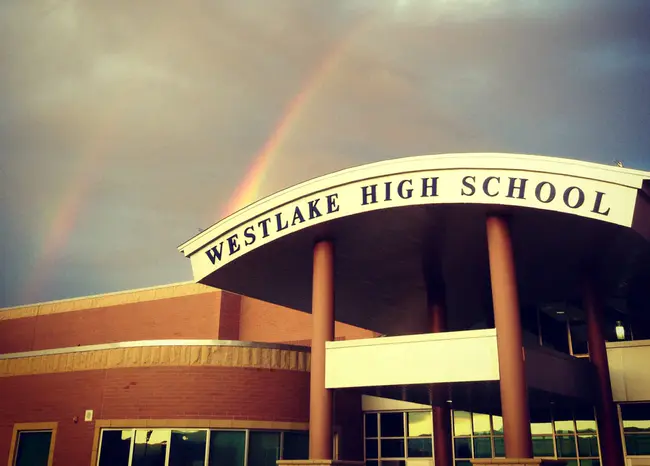 Westlake High School : 西湖高中