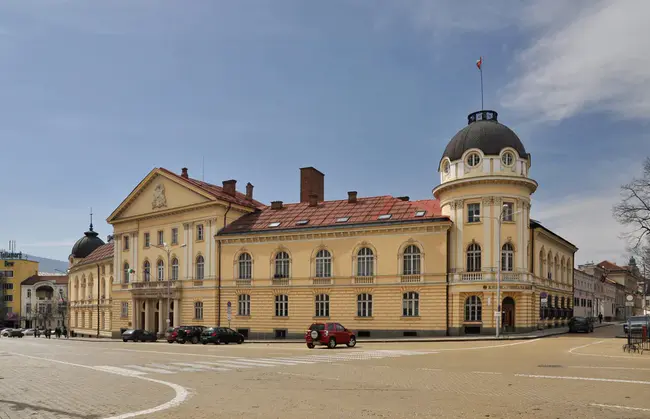 Bulgarian Academy of Sciences : 保加利亚科学院