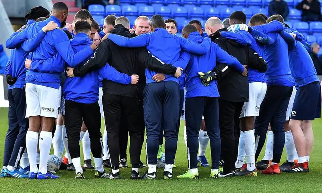 Oldham Athletic Football Club : 奥尔德姆