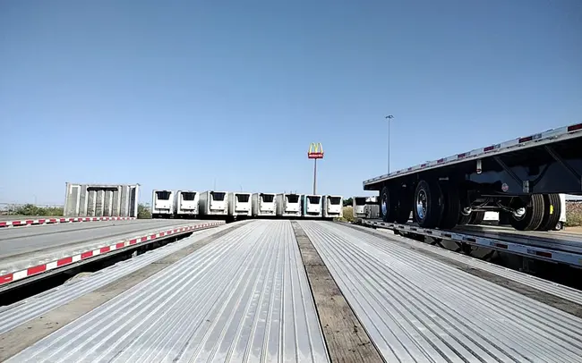East Texas Truck Systems : 东德克萨斯卡车系统