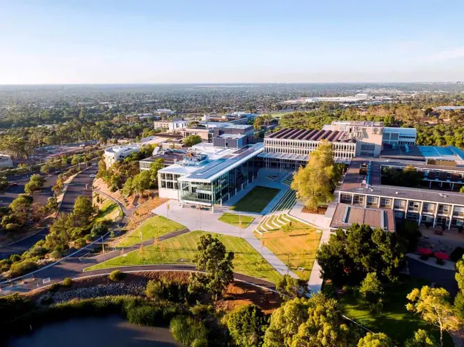 Flinders University of South Australia : 弗林德斯大学