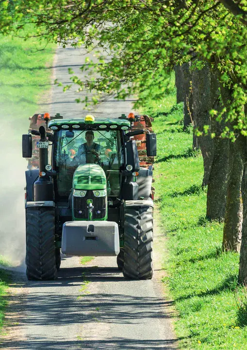 John Deere Credit : 约翰迪尔信贷公司