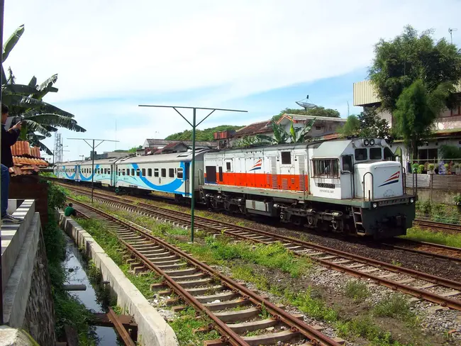 Keretapi Tanah Melayu : 马来亚铁道