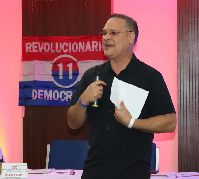 Partido Independentista Puertorriqueño : 波多黎各独立党