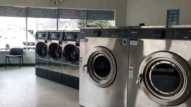 Shower Laundry and Clothing Repair : 淋浴、洗衣和衣物维修