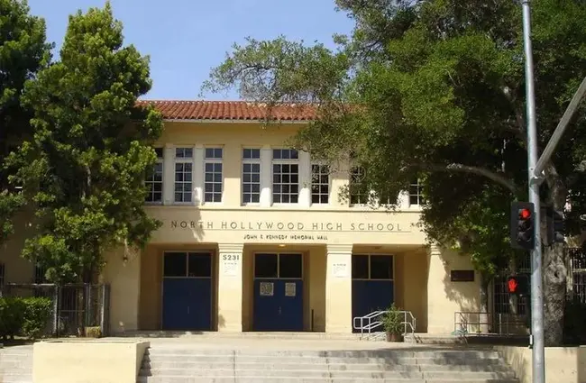 North Hollywood High School : 北好莱坞高中