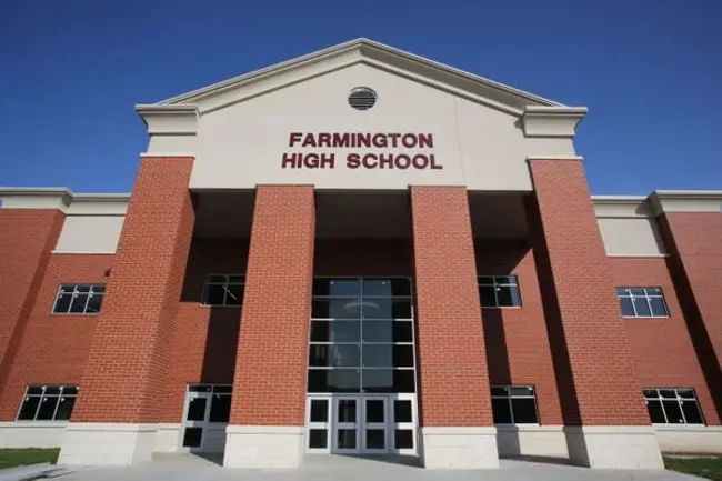 Farmington Municipal School : 法明顿市立学校