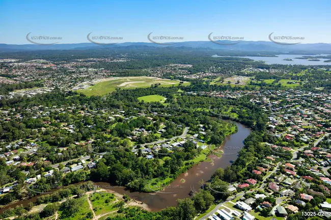 Pine Rivers Shire Council : 松河郡议会