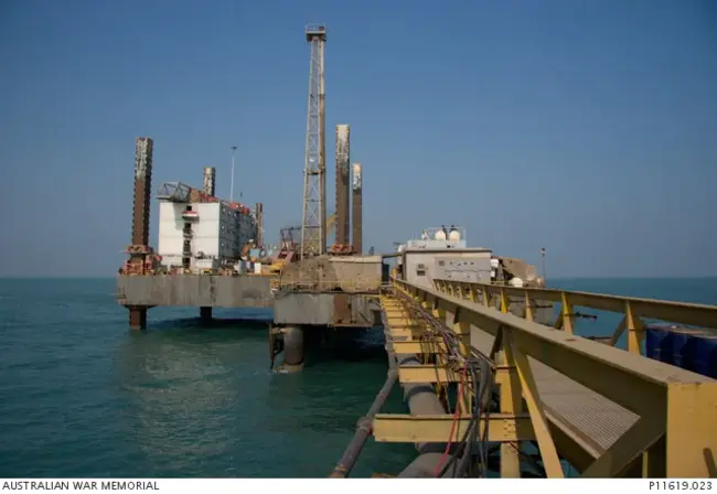 Khor al-Amaya Oil Terminal : Khor al-Amaya油库