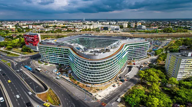 Budapest Business Services Center : 布达佩斯商务服务中心