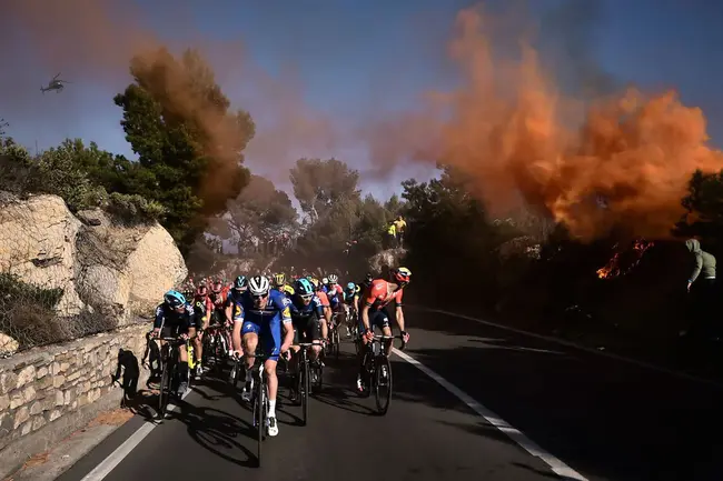 League Cycling Instructor : 联盟自行车教练