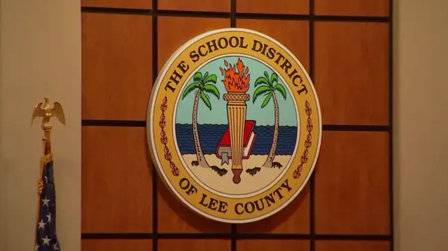 Lee County School System : 李县学制