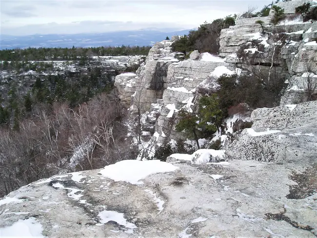 Shawangunk Ridge Trail : 沙旺沟岭小道