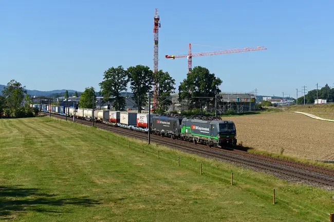 Langenthal Jura Bahn : 兰根塔尔Jura Bahn