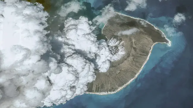 Say A Volcano Erupted : 比如火山爆发了