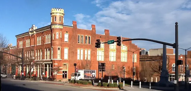 Hardeman County Learning Center : 哈德曼县学习中心