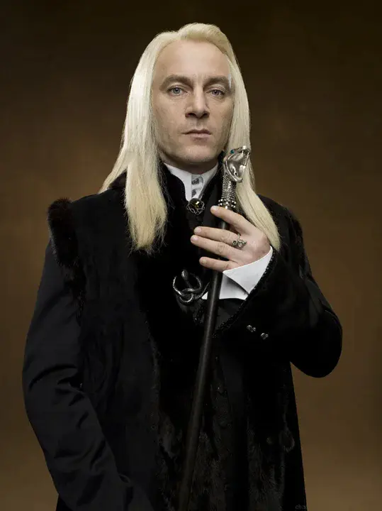 Lucius Malfoy : 卢修斯.马尔福