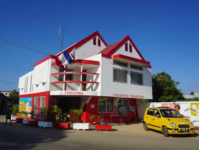 Ecole française de Chonburi – Rayong : 春武里-罗勇法语学校