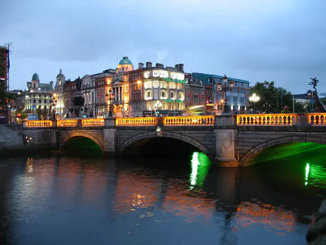 Dublin Business School : 都柏林商学院