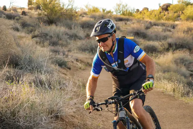 Sonoran Desert Moutain Bicyclists : 索诺兰沙漠山地自行车手