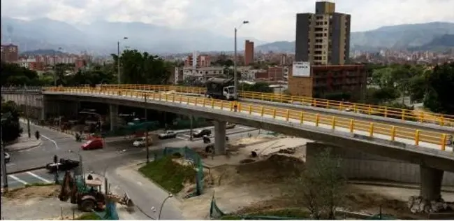 Unidad de Mantenimiento Vial : 道路维护单位